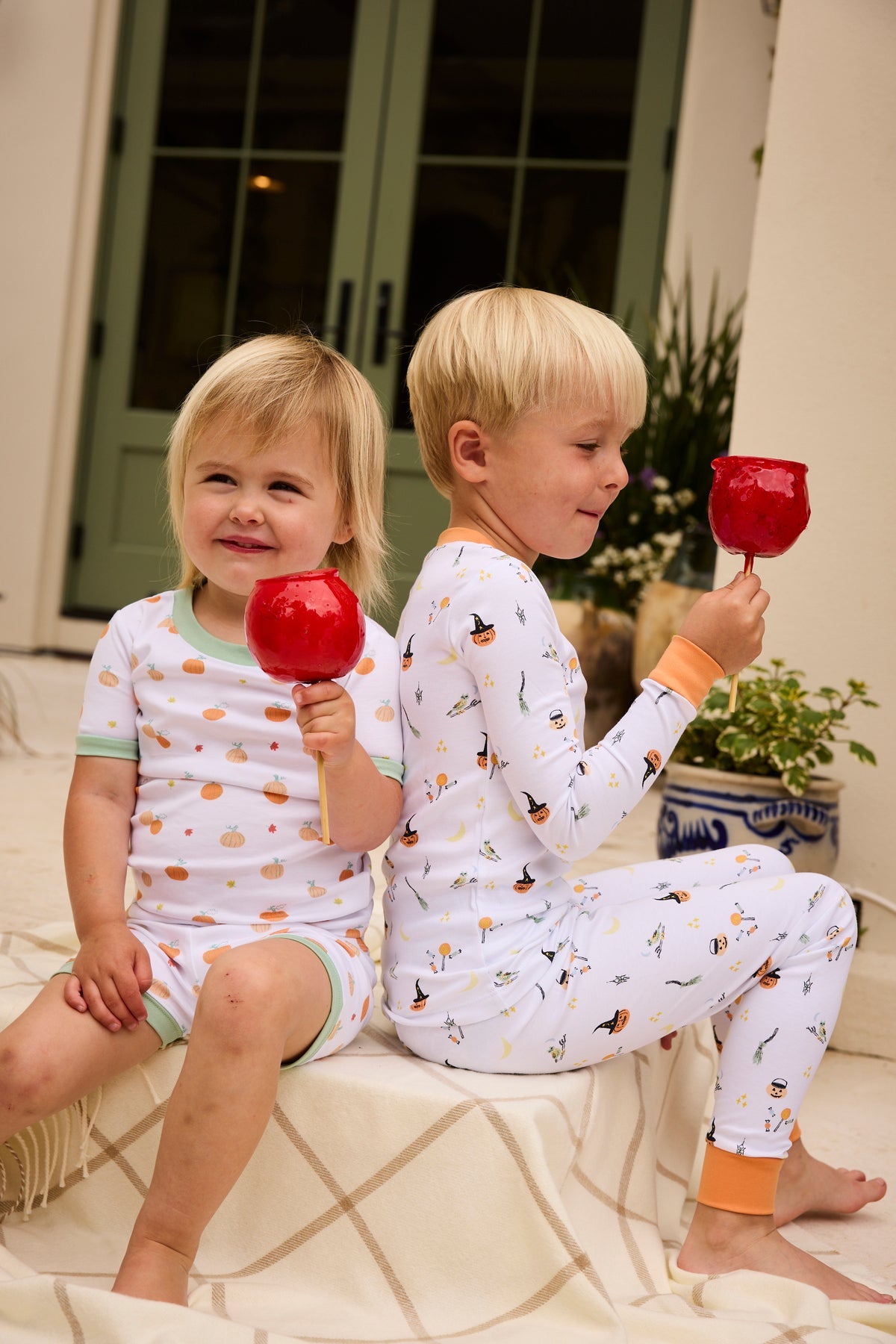 Kids Shorts Set in Pumpkin Patch